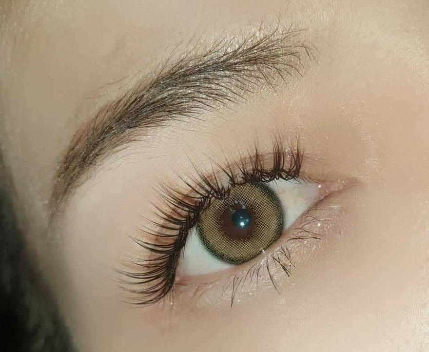Classic lash extensions, client result 1 at Léora Lash Studio Bangkok